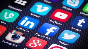 20141117180945 right business wrong social media culture