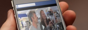 smartphone med facebook og video.jpg 1440X500